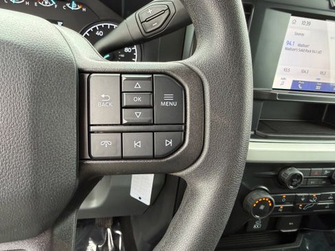 Certified 2025 Ford F250 XLT w/ Snow Plow Prep Package image 17