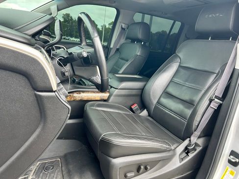 Used 2016 GMC Yukon XL Denali w/ Open Road Package AWD/4WD image 12