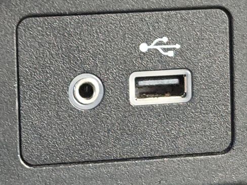 Used 2018 Nissan Rogue SL FWD image 7