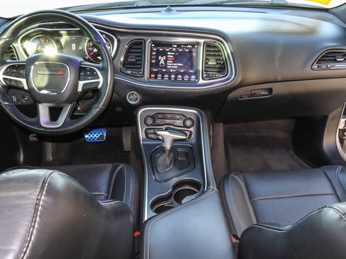 Used 2018 Dodge Challenger R/T Plus image 10