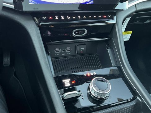 New 2026 Jeep Grand Cherokee Laredo image 16