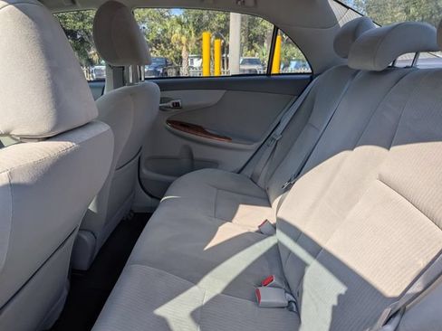 Used 2009 Toyota Corolla XLE FWD image 13