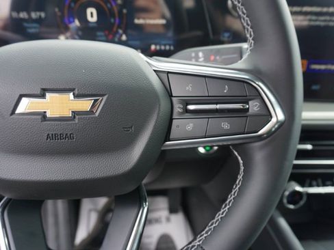 New 2025 Chevrolet Traverse LT w/ Driver Confidence Package image 27