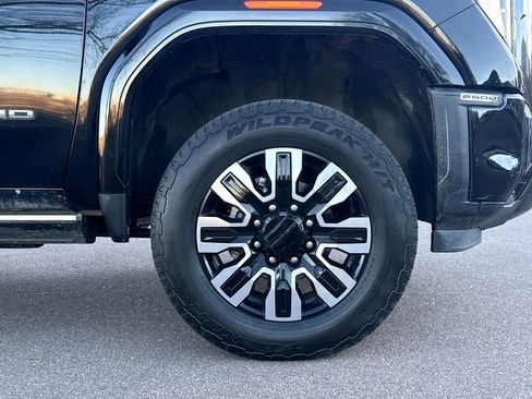 Used 2024 GMC Sierra 2500 Denali Ultimate image 37