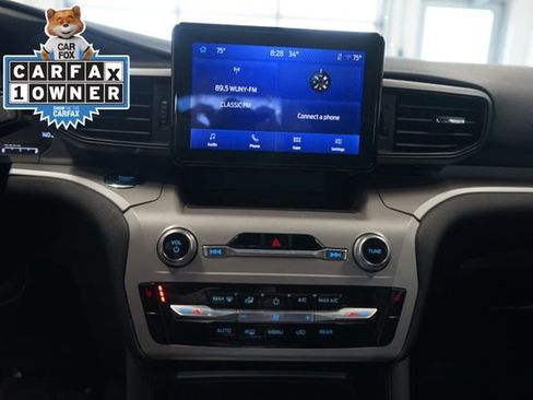 Used 2023 Ford Explorer XLT image 22