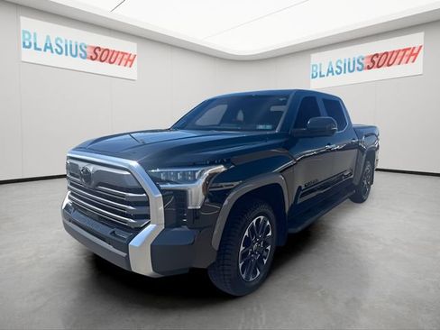 Used 2024 Toyota Tundra Limited AWD/4WD image 7