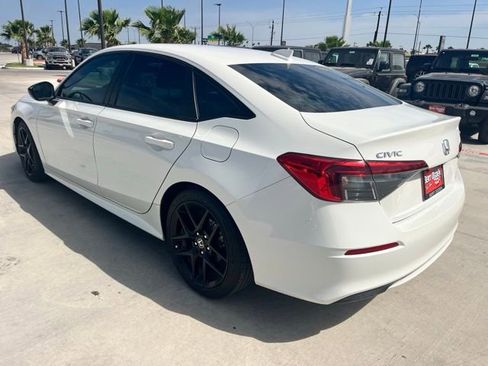 Used 2022 Honda Civic Sport image 7