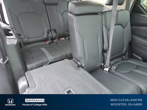 Used 2024 Honda Pilot Touring image 22