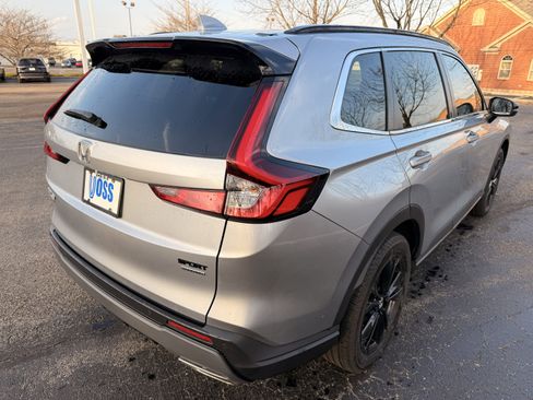 Used 2023 Honda CR-V Sport Touring image 3