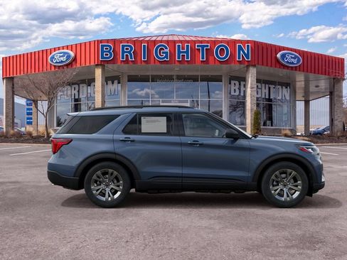 Used 2027 Ford Explorer Active w/ Active Comfort Package AWD/4WD image 8