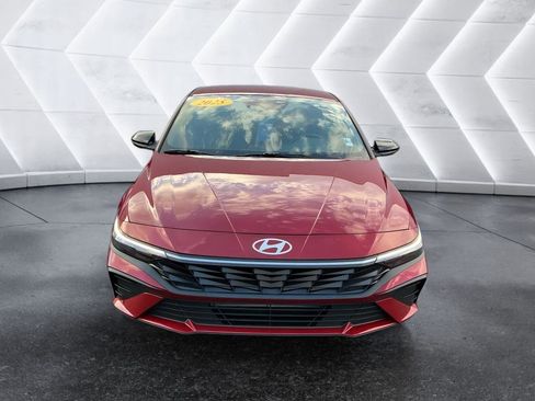 Certified 2025 Hyundai Elantra Sport image 1