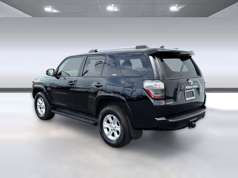 Used 2024 Toyota 4Runner SR5 AWD/4WD image 3