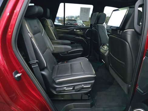 Used 2021 Cadillac Escalade Sport w/ Driver Assist Tech Package image 37