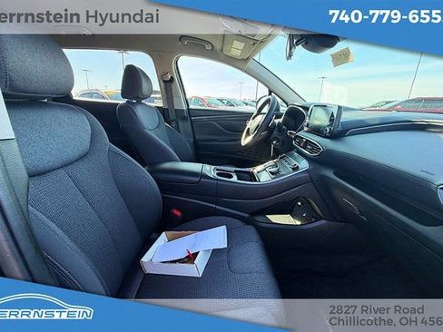 Used 2023 Hyundai Santa Fe SE image 25
