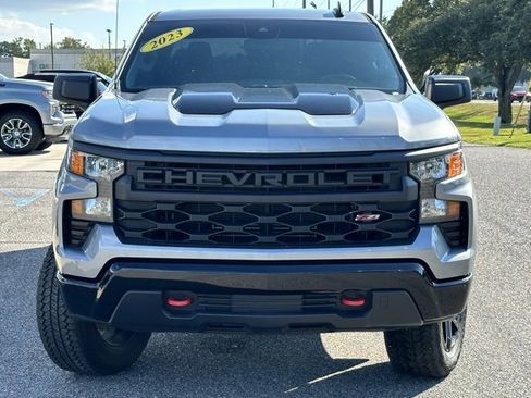 Used 2023 Chevrolet Silverado 1500 Custom Trail Boss w/ LPO, Dark Essentials Package image 2
