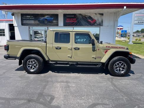 Used 2025 Jeep Gladiator Rubicon AWD/4WD image 2