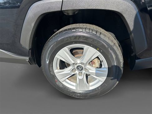 Used 2020 Toyota RAV4 XLE image 8