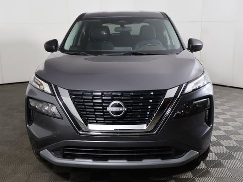 Used 2023 Nissan Rogue S image 8
