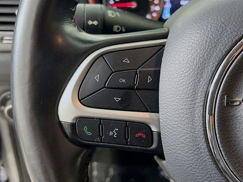 Used 2019 Jeep Compass Trailhawk AWD/4WD image 13