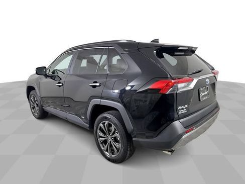 Used 2022 Toyota RAV4 Limited AWD/4WD image 6