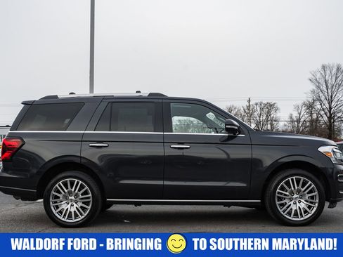 Used 2024 Ford Expedition Limited image 3