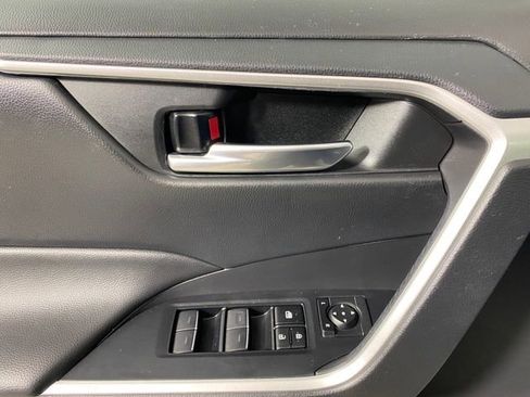 Used 2023 Toyota RAV4 XLE AWD/4WD image 14