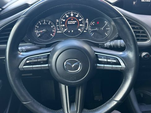Used 2020 MAZDA MAZDA3 Hatchback FWD image 20