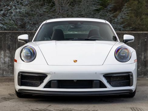 Used 2024 Porsche 911 Carrera GTS image 8
