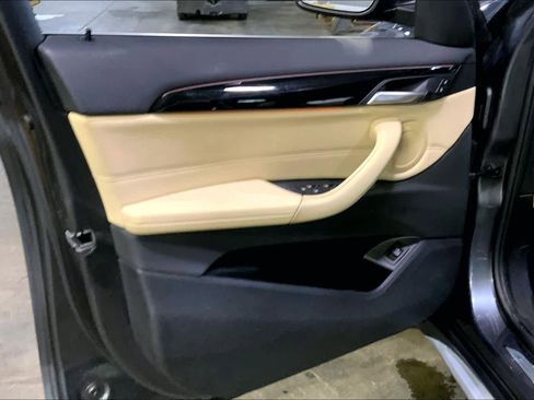 Used 2018 BMW X1 xDrive28i image 21