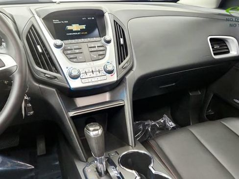 Used 2017 Chevrolet Equinox Premier w/ Enhanced Convenience Package FWD image 58