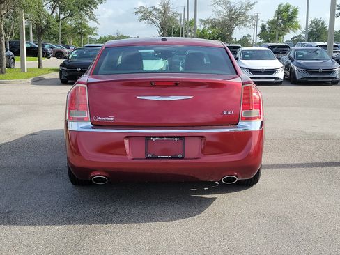 Used 2014 Chrysler 300 RWD image 7