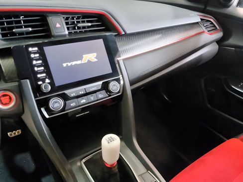 Used 2021 Honda Civic Type R image 22