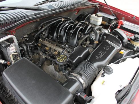 Used 2008 Ford Explorer XLT image 12