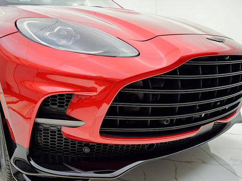 Used 2023 Aston Martin DBX 707 AWD/4WD image 11