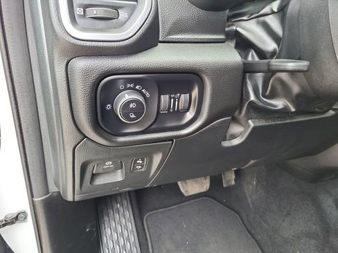 Used 2025 RAM 1500 Laramie image 14