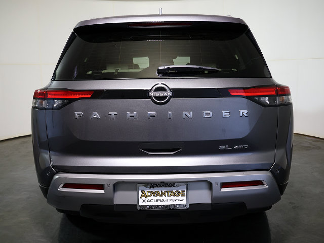 Used 2022 Nissan Pathfinder SL AWD/4WD image 10