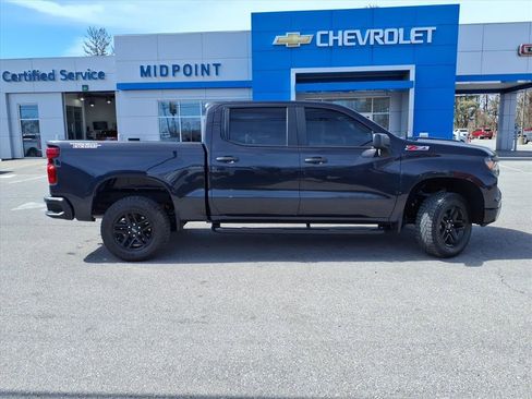 Used 2024 Chevrolet Silverado 1500 Custom Trail Boss image 3