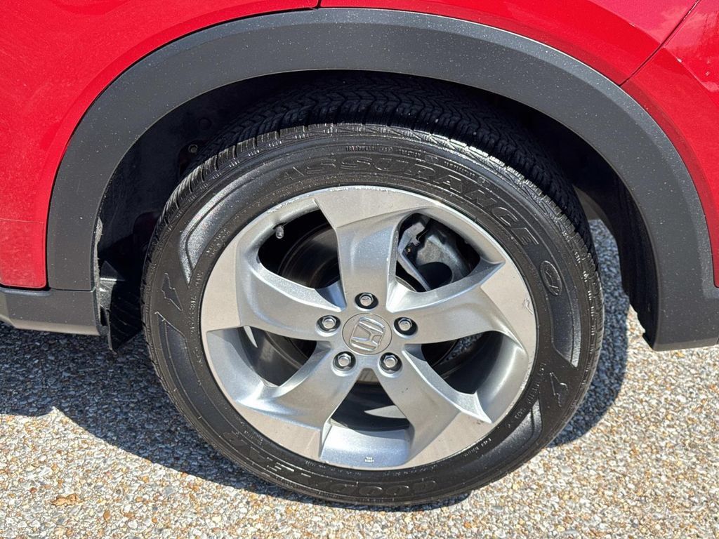 Used 2017 Honda HR-V LX image 5