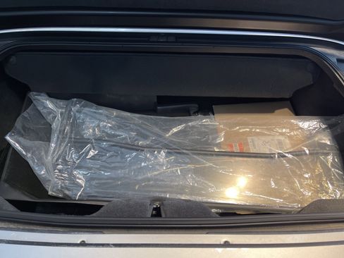 Used 2006 Chevrolet Corvette Convertible w/ Preferred Equipment Group image 41