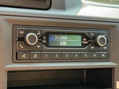 Used 2022 Ford E-450 and Econoline 450 Super Duty image 24