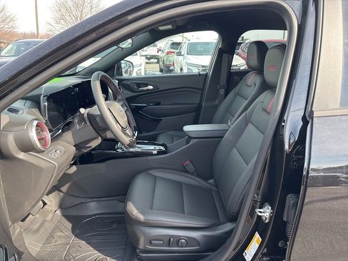 New 2026 Chevrolet Trax RS w/ Driver Confidence Package image 8