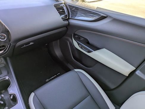 Used 2023 Lexus NX 250 FWD image 18