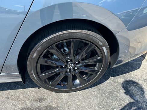 Certified 2024 MAZDA MAZDA3 s AWD/4WD image 23