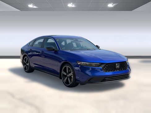 Used 2023 Honda Accord Sport image 7