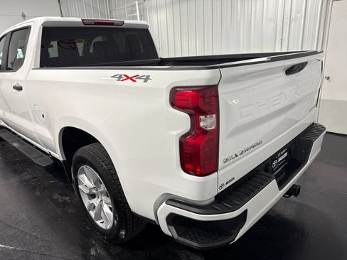 Used 2024 Chevrolet Silverado 1500 Custom AWD/4WD image 3