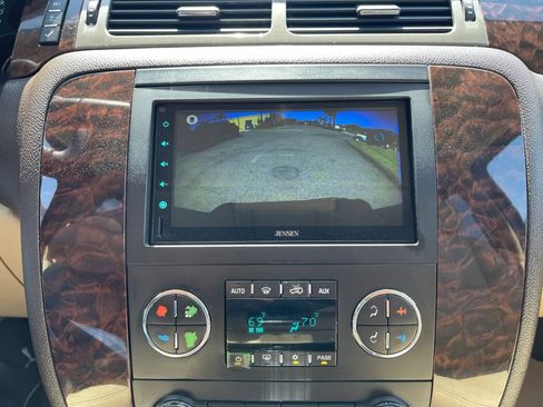 Used 2008 GMC Yukon XL Denali image 9