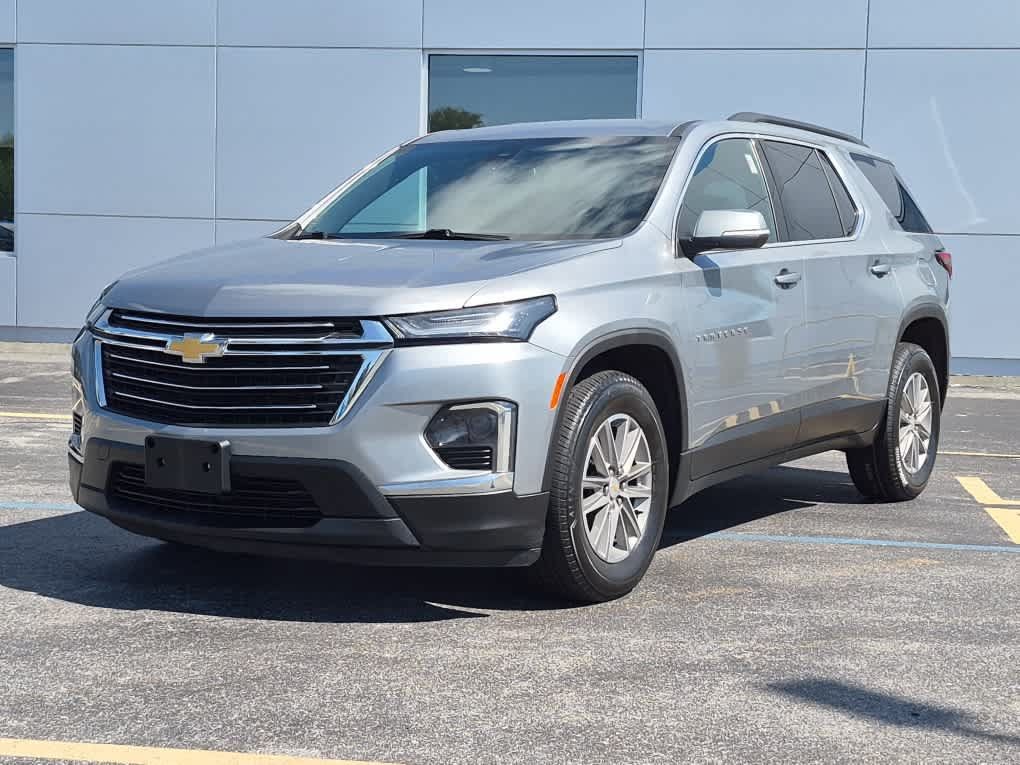 Used 2023 Chevrolet Traverse LT AWD/4WD image 1