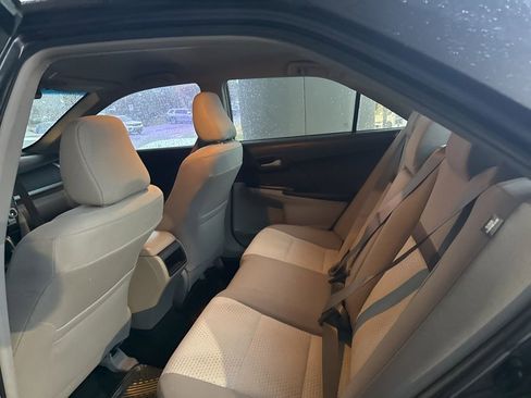 Used 2012 Toyota Camry LE image 13