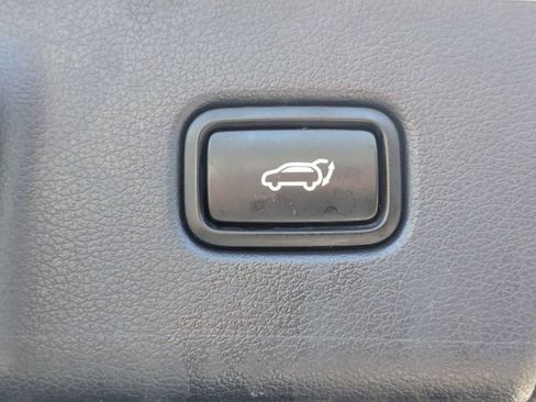 Used 2021 Hyundai Palisade SEL w/ Premium Package FWD image 14
