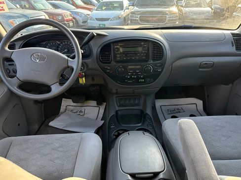 Used 2005 Toyota Sequoia SR5 RWD image 24
